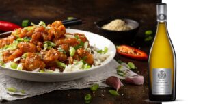 Savigny-les-Beaune 2022 et Poulet croustillant à la sauce au beurre de cacahuète